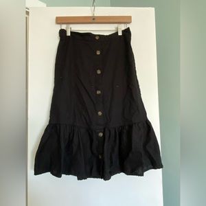 Black long skirt